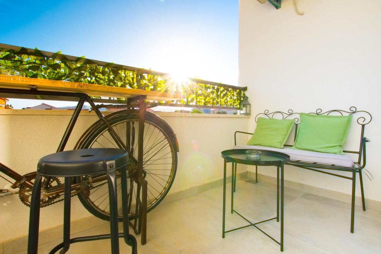 4 * Apartment Sunset Close To The Sea คาชเตลา ภายนอก รูปภาพ