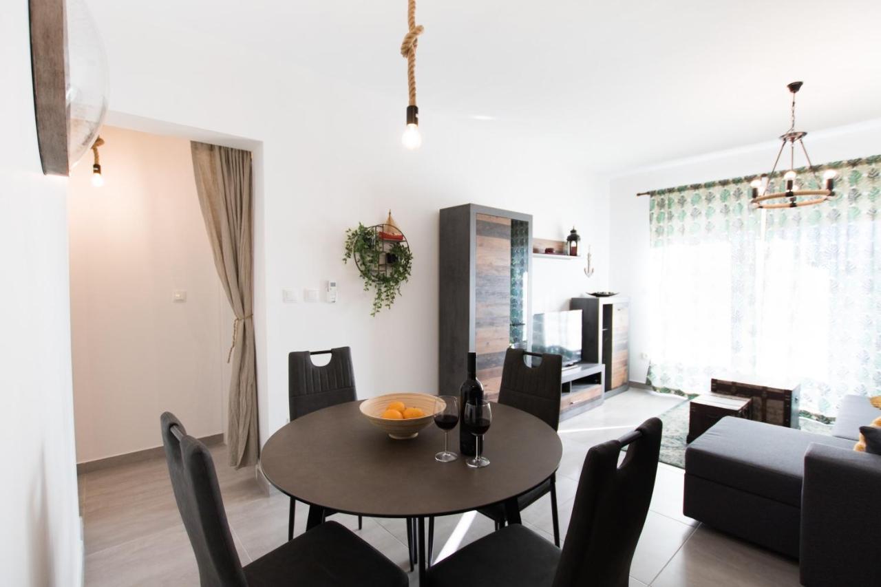 4 * Apartment Sunset Close To The Sea คาชเตลา ภายนอก รูปภาพ